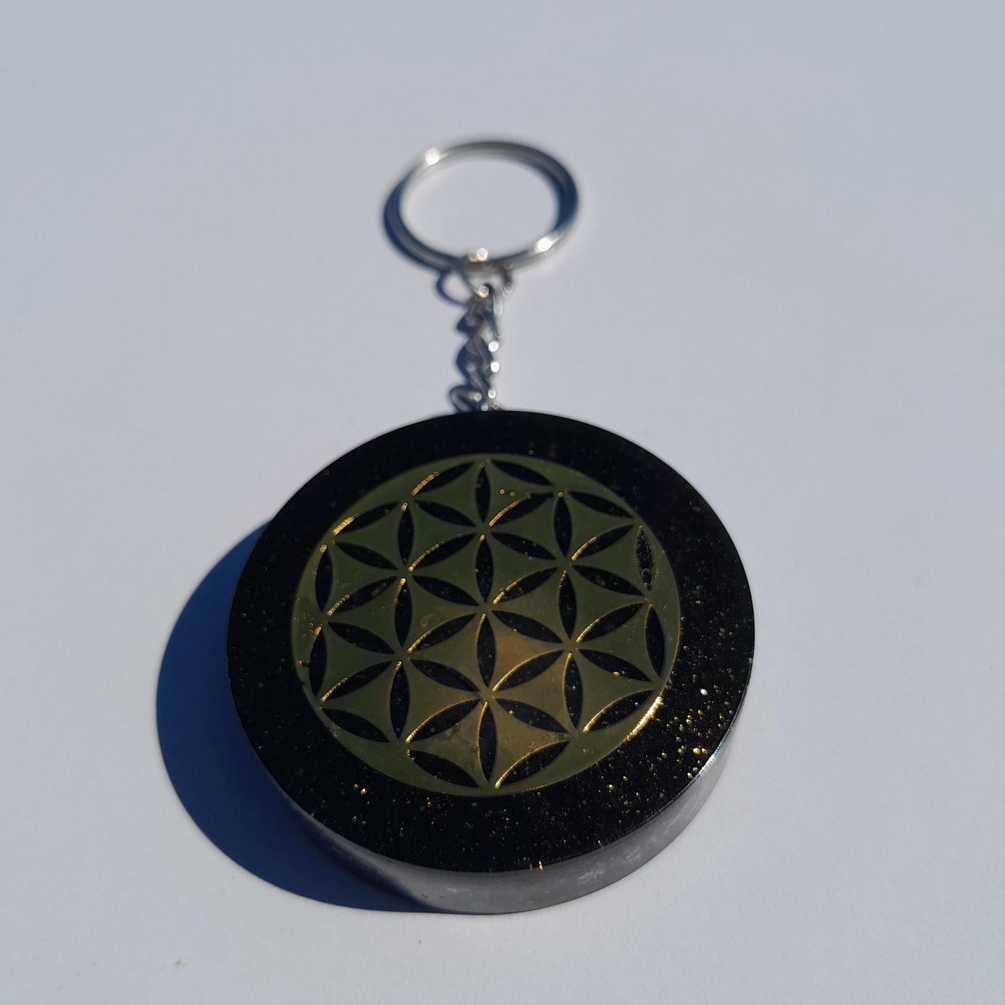 Llavero Orgonita Flor de la Vida con Shunguita- Protector 5G- Orgone Energy