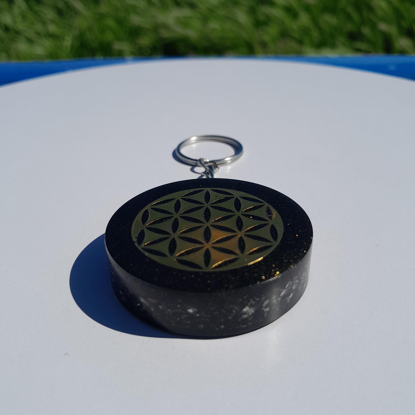 Llavero Orgonita Flor de la Vida con Shunguita- Protector 5G- Orgone Energy