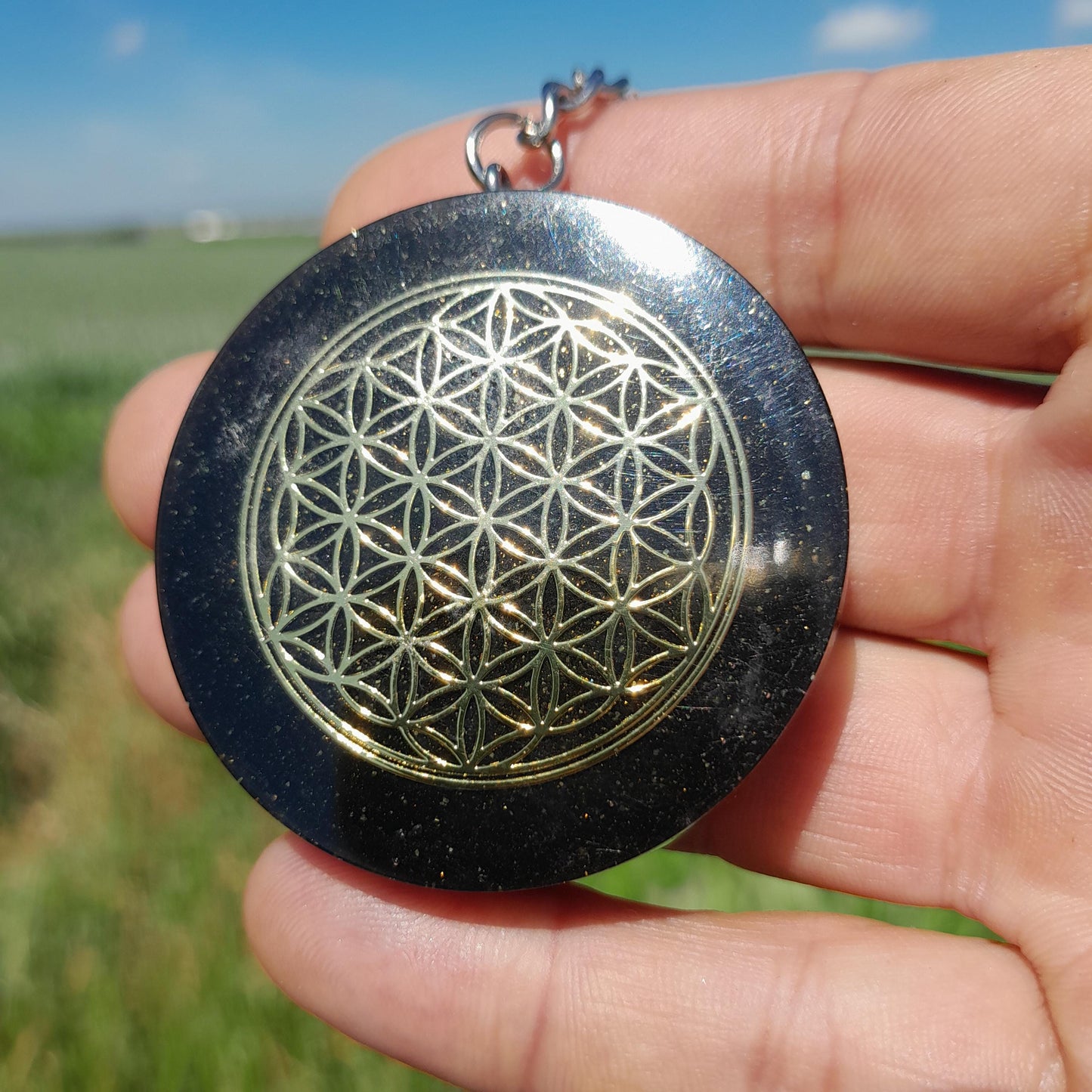 Llavero Orgonita Flor de la Vida con Shunguita en Polvo- Protector 5G- Orgone Energy