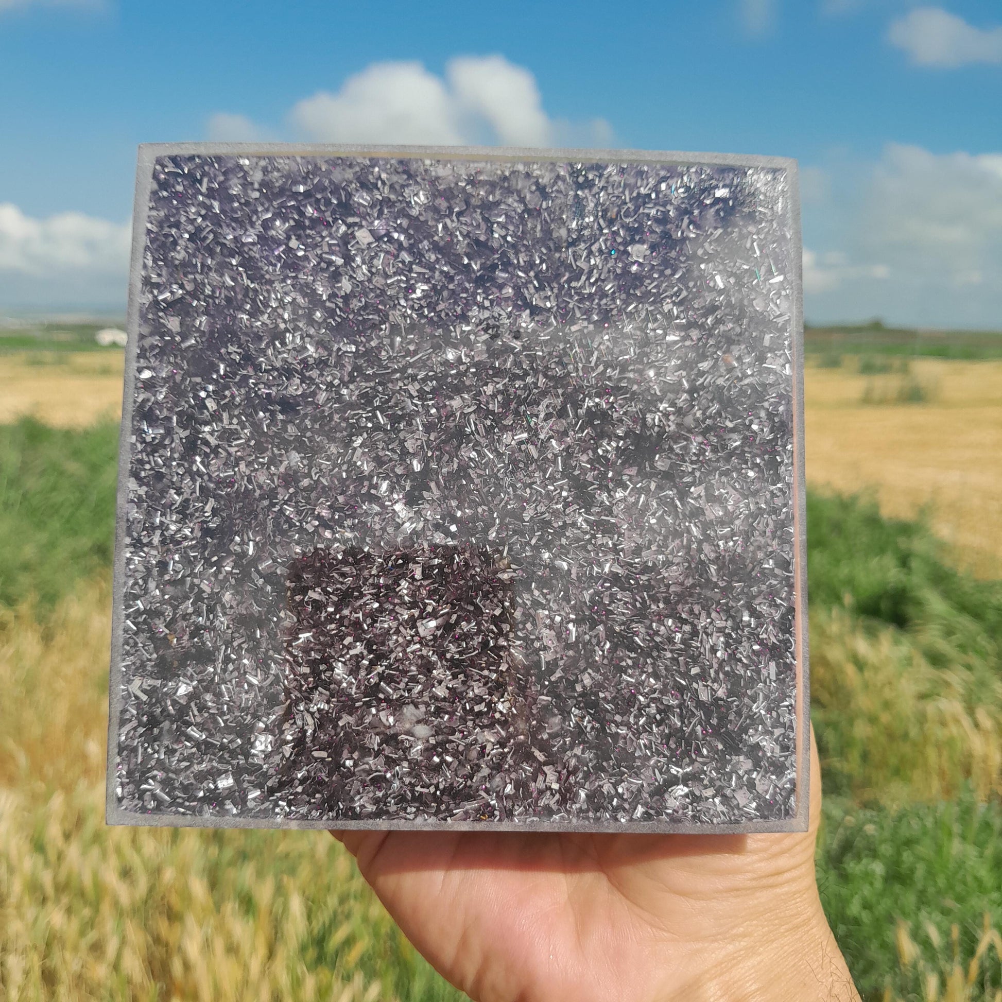 Pirámide Orgonita Yin Yang Violeta- 120mm de Base- Orgone Pyramid