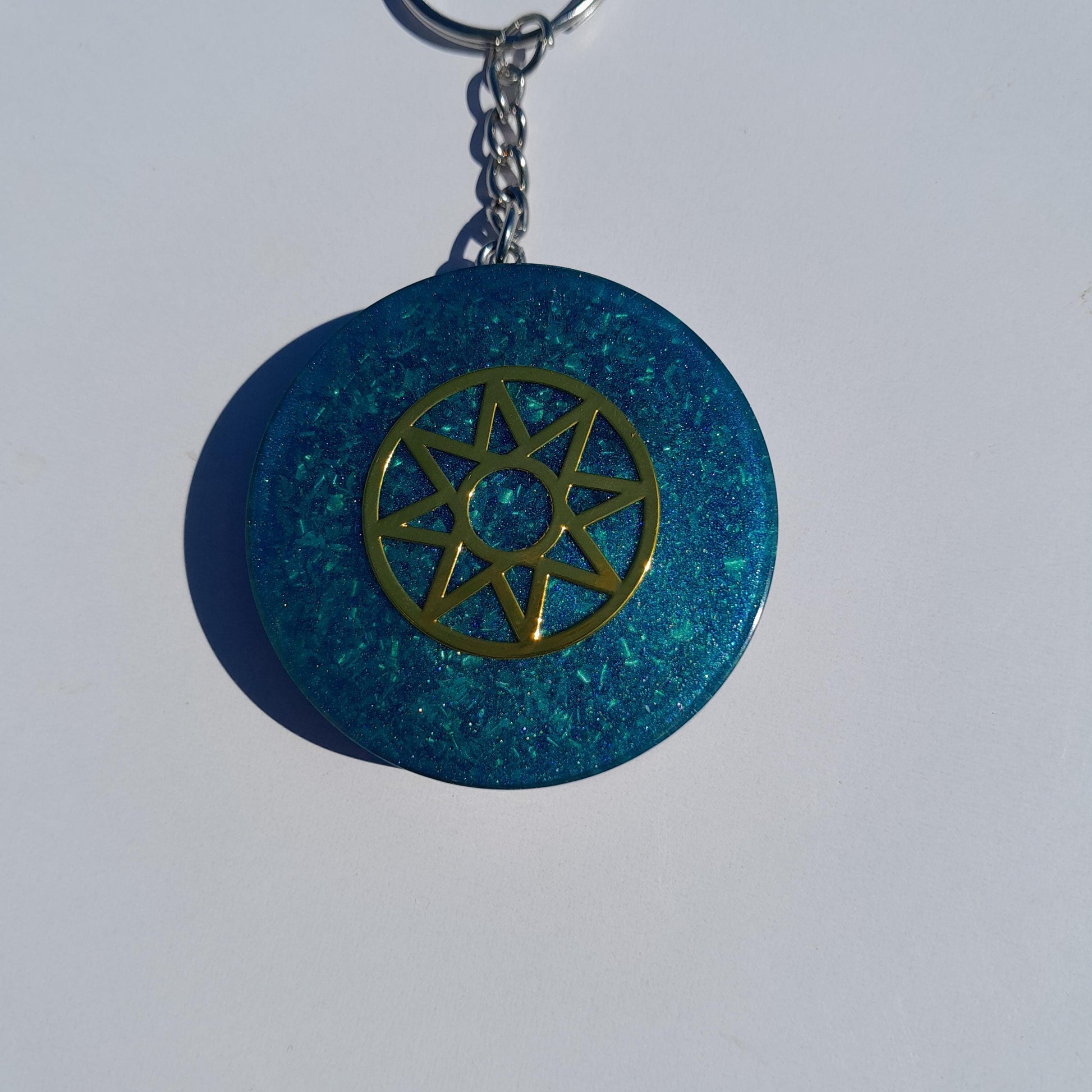 Llavero Orgonita Estrella de 8 Puntas Azul con Shunguita- Orgonite Keychain