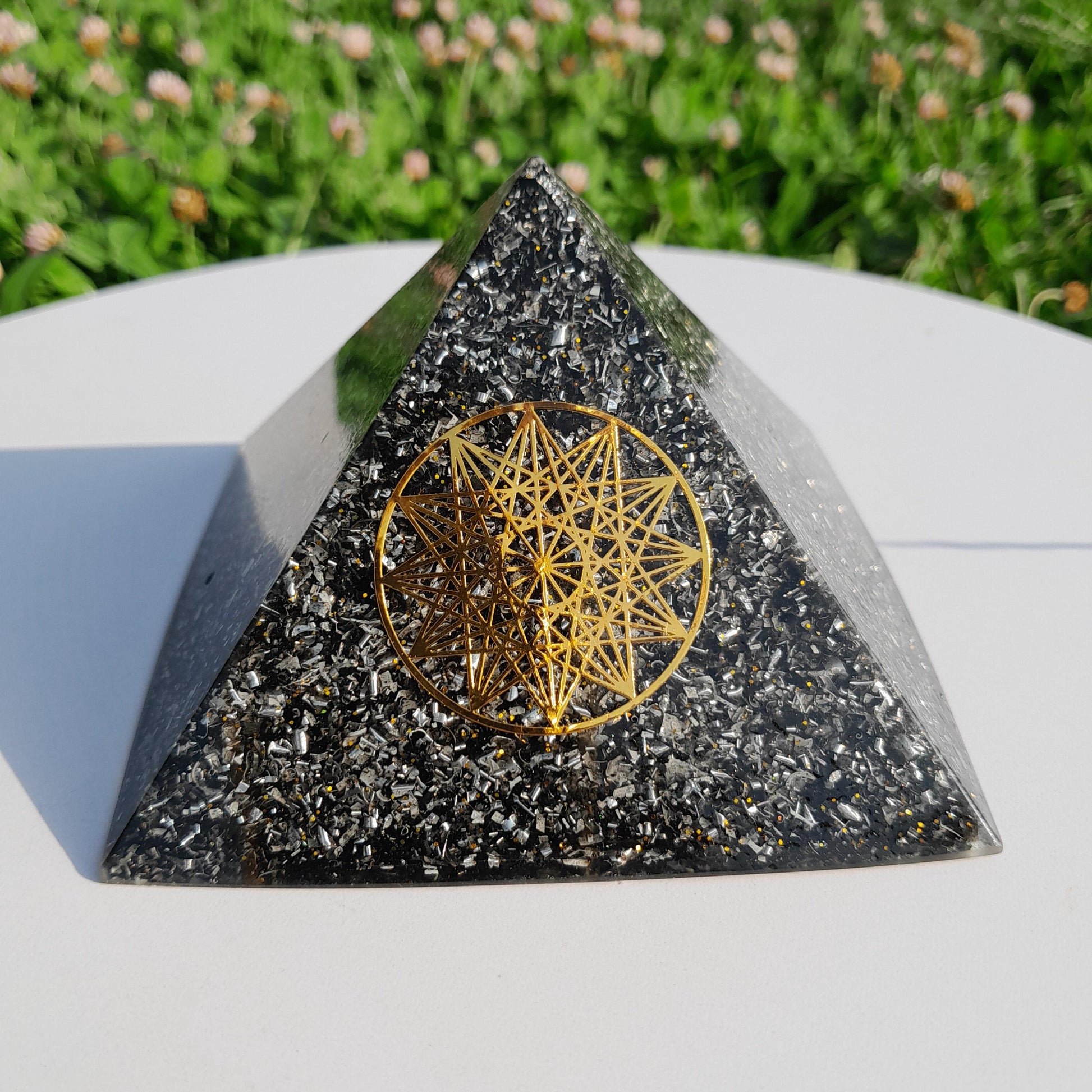 Pirámide Orgonita Metatron- 90mm de Base