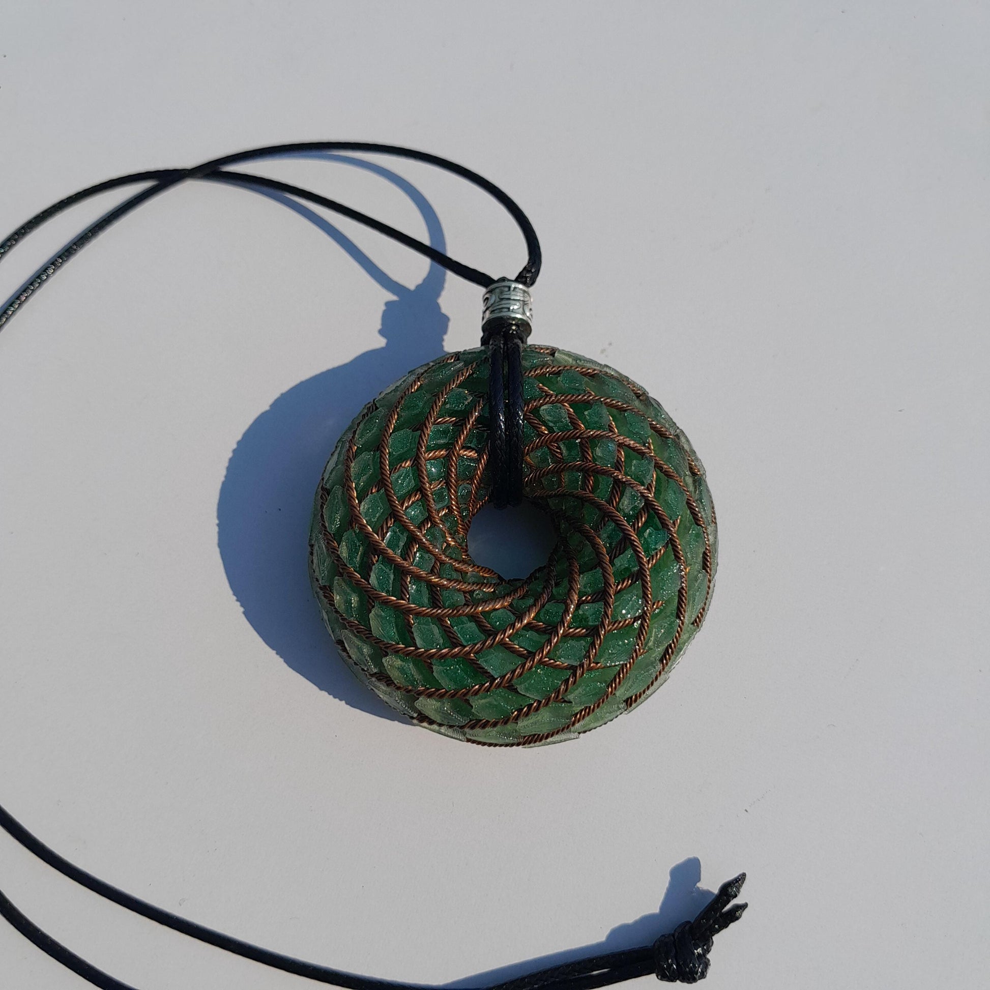 Bobina Rodin Chips de Aventurina Verde- Generador de Ondas de Vórtice- Energía Toroidal | Protección EMF | Joyería Energética Hecha a Mano