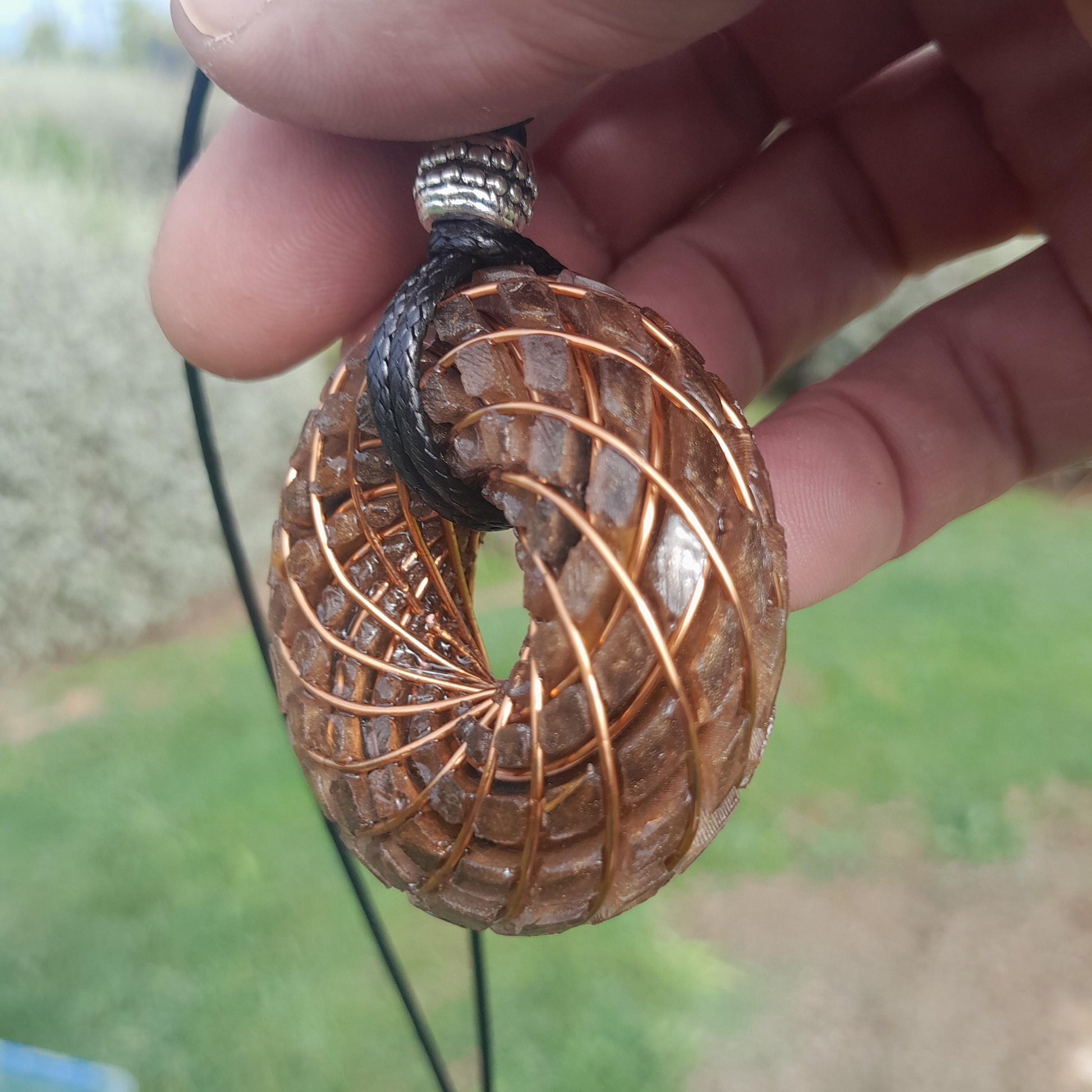 Bobina Torus Rodin con Ojo de Tigre y Shungita- 50mm- Generador de Ondas de Vórtice