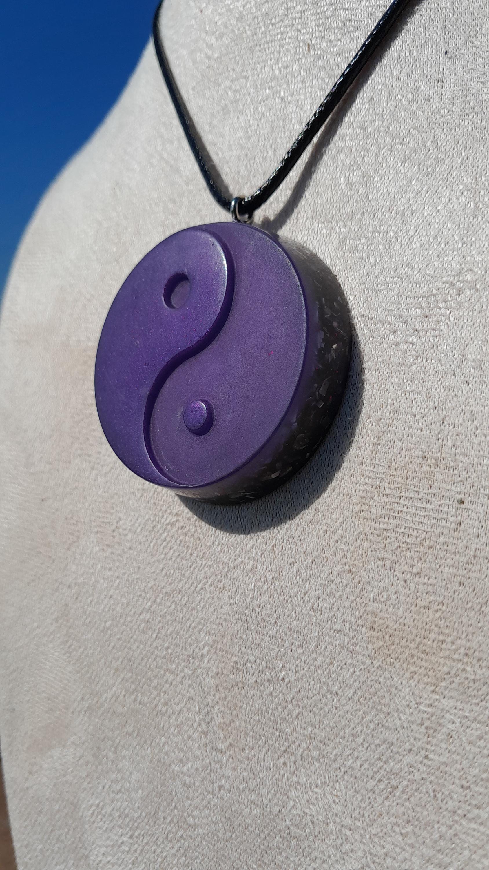 Colgante Orgonita Yin Yang Violeta| Protección 5G, EMF, Energía Orgone, Hecho a Mano