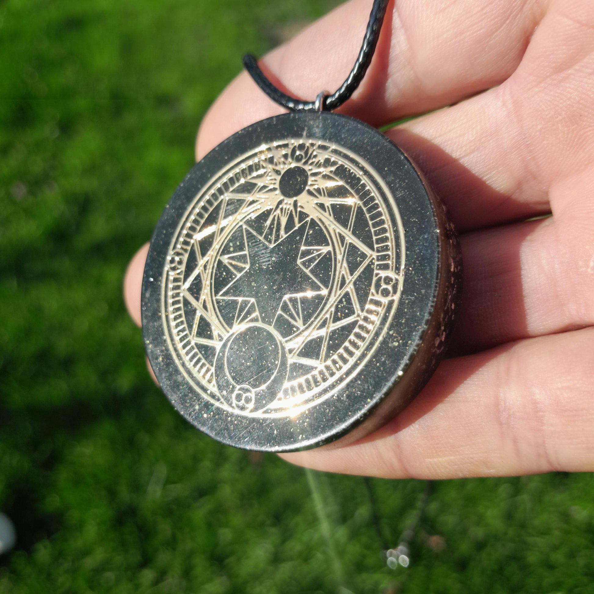 Colgante Orgonita conShungita- Protección 5G, EMF, Energía Orgone, Hecho a Mano