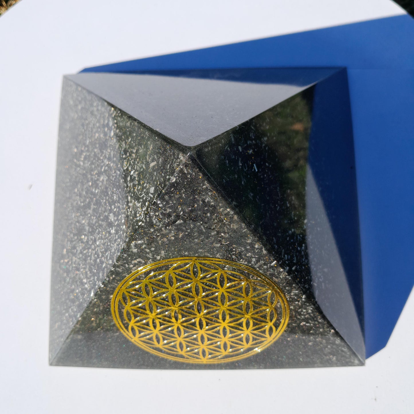 Pirámide Orgonita Flor de la Vida con Shungita- 140mm de Base- Orgone Pyramid