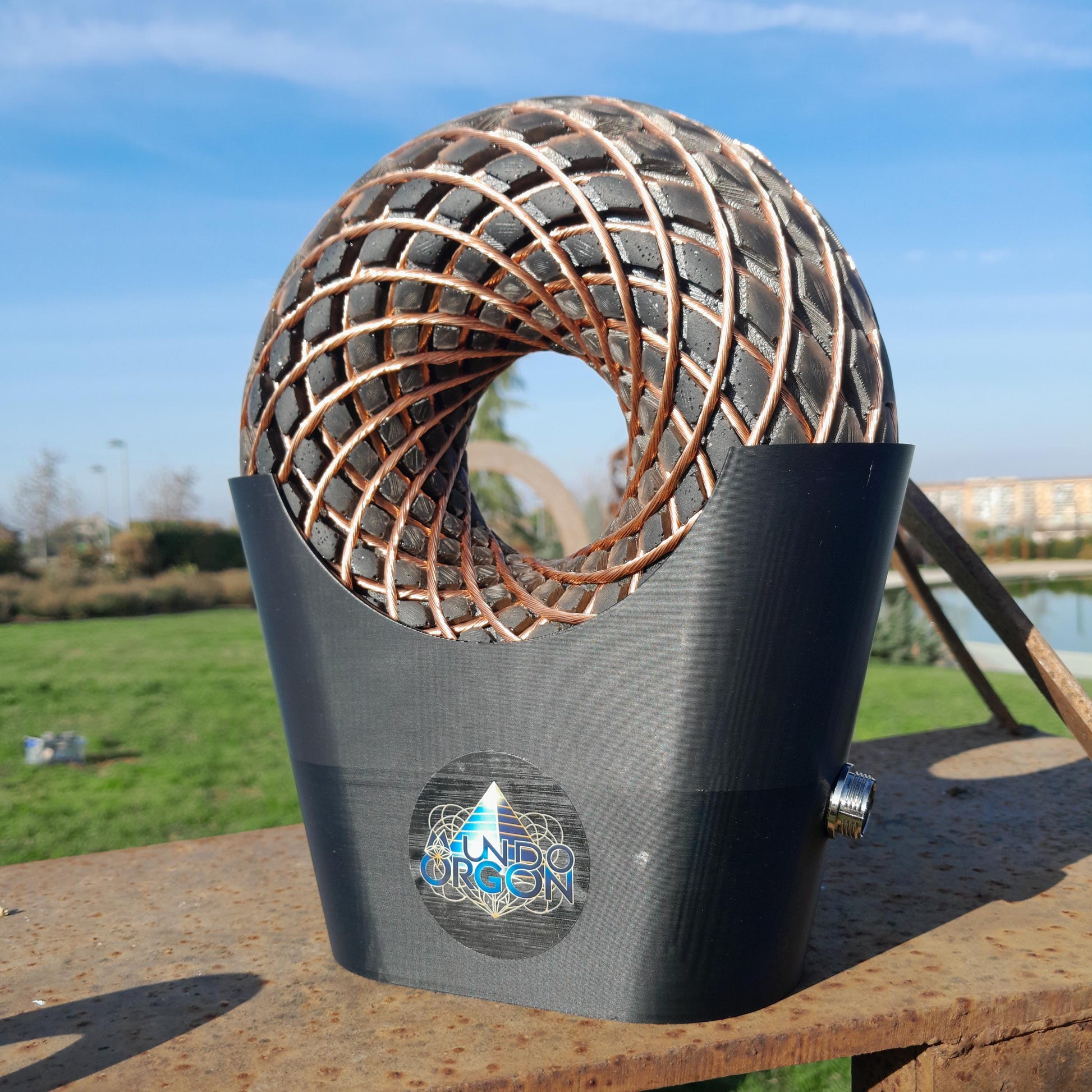 Bobina Torus Rodin 185mm con Shungita | Dispositivo PEMF de Ondas de Vórtice, Maleta Rígida y Amplificador 100W