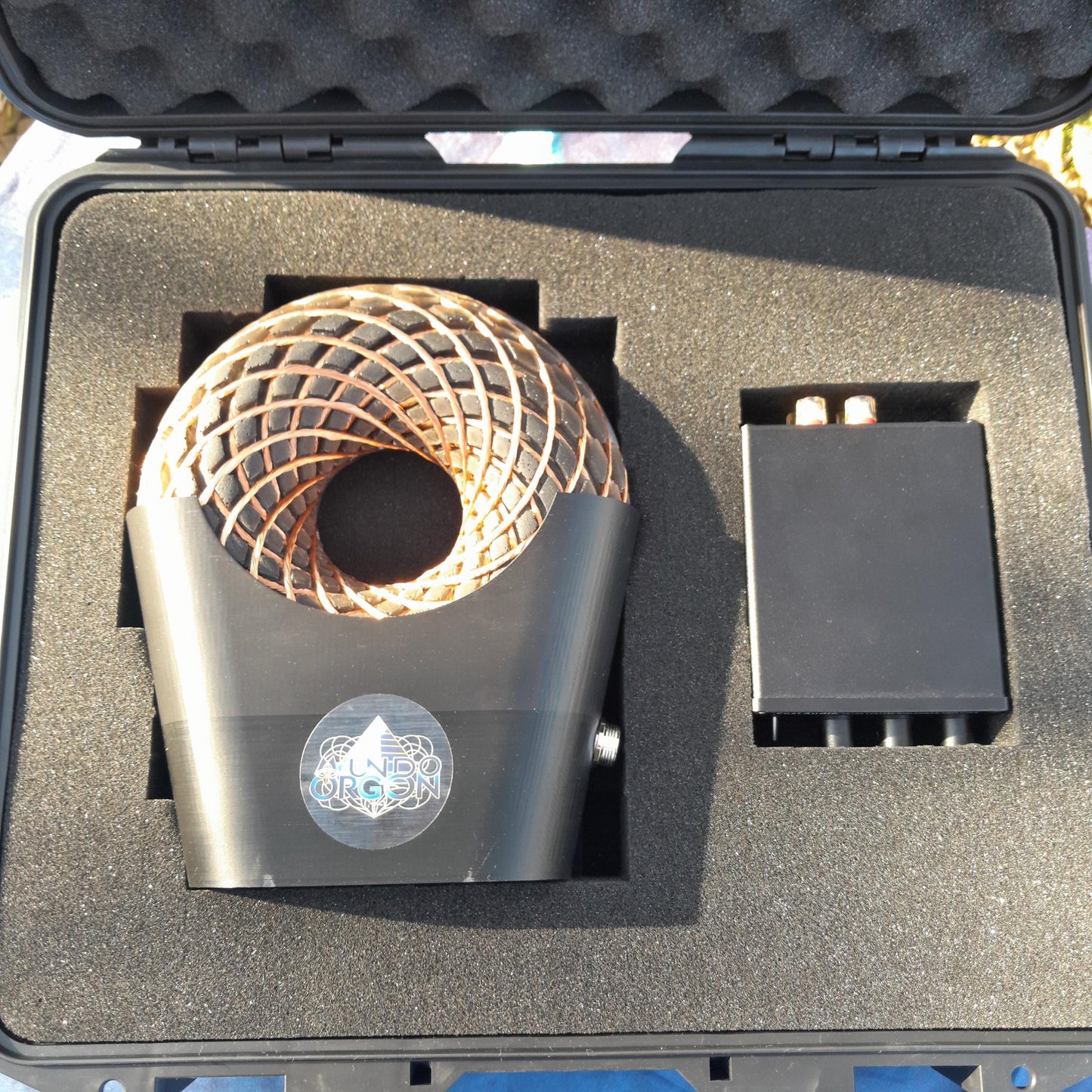 Bobina Torus Rodin 185mm con Shungita | Dispositivo PEMF de Ondas de Vórtice, Maleta Rígida y Amplificador 100W