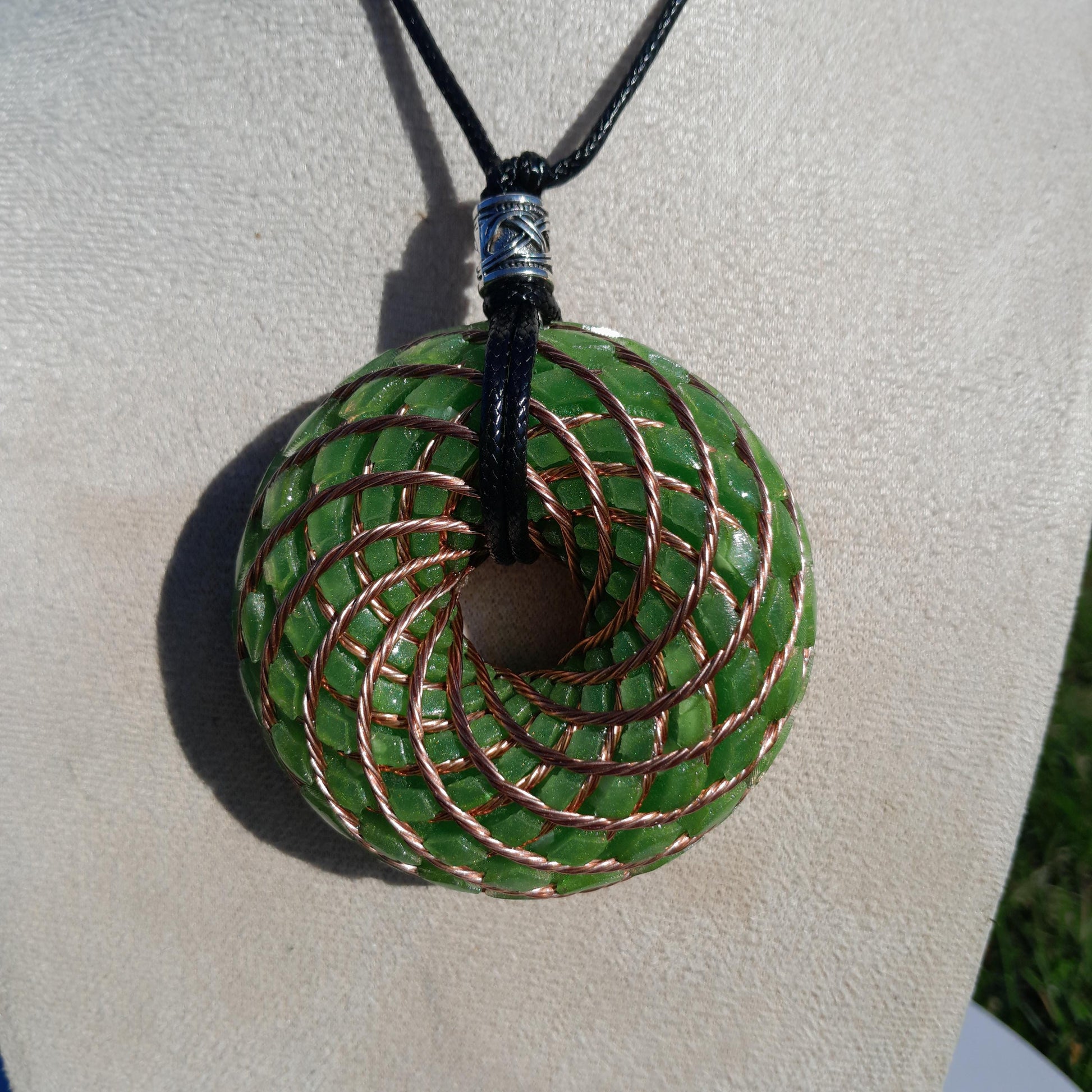 Bobina Torus Rodin con Aventurina Verde- 62mm- Generador de Ondas de Vórtice- Energía Toroidal | Joyería Energética Hecha a Mano