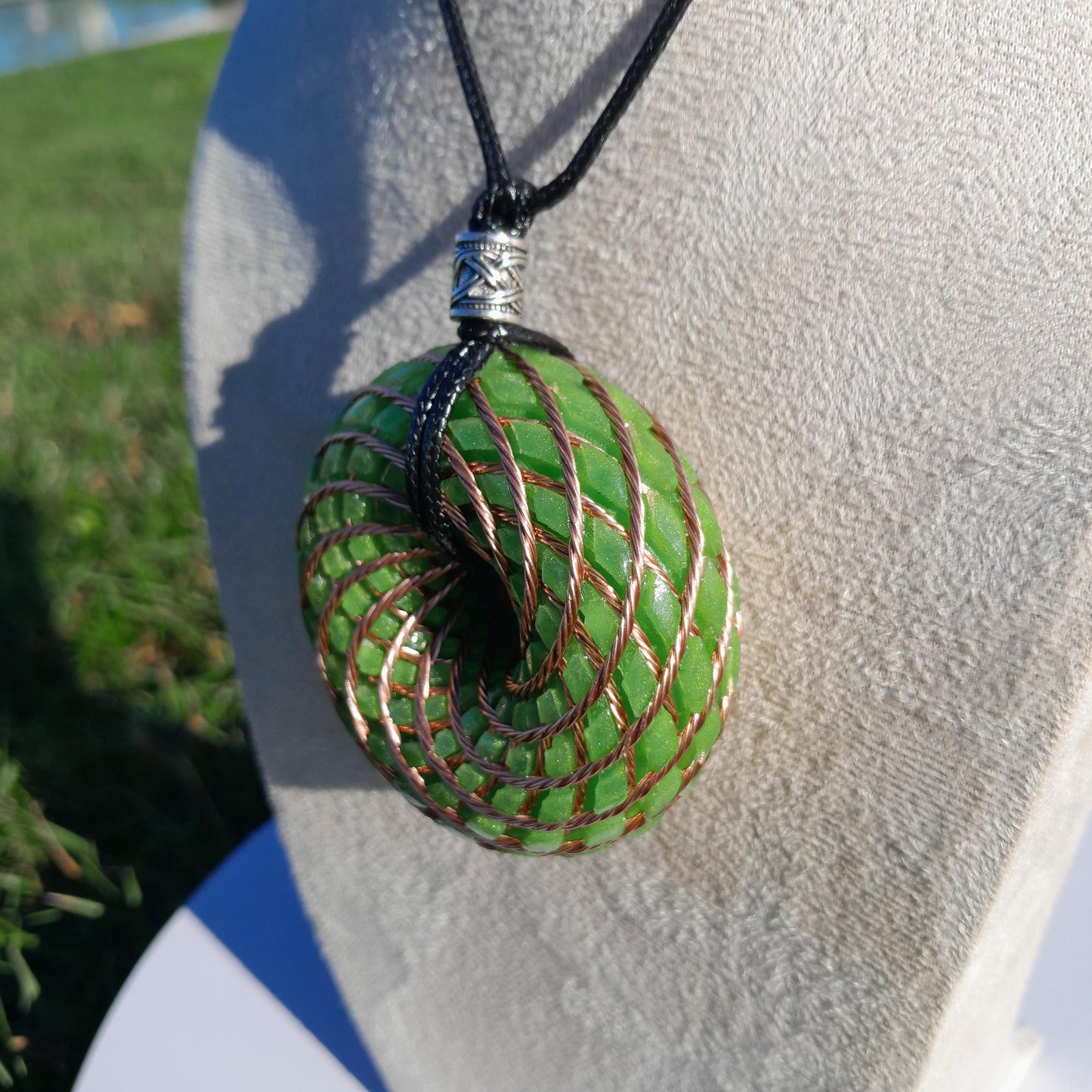 Bobina Torus Rodin con Aventurina Verde- 62mm- Generador de Ondas de Vórtice- Energía Toroidal | Joyería Energética Hecha a Mano