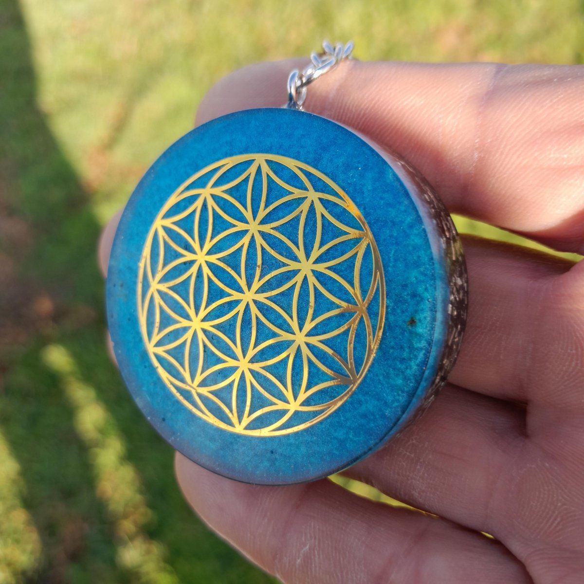 Llavero Orgonita Flor de la Vida Azul Cielo con Shungita - Mundo Orgon