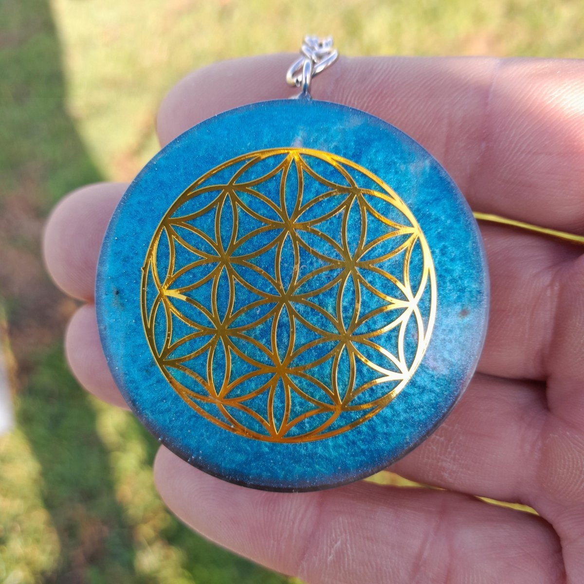 Llavero Orgonita Flor de la Vida Azul Cielo con Shungita - Mundo Orgon