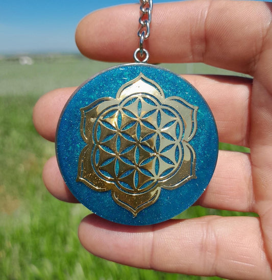Llavero Orgonita Flor de la Vida con Flor de Loto Azul con Shunguita - Mundo Orgon