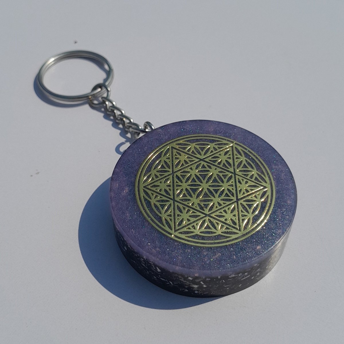 Llavero Orgonita Flor de la Vida y Estrella de 6 Puntas Violeta con Shungita - Mundo Orgon LTD
