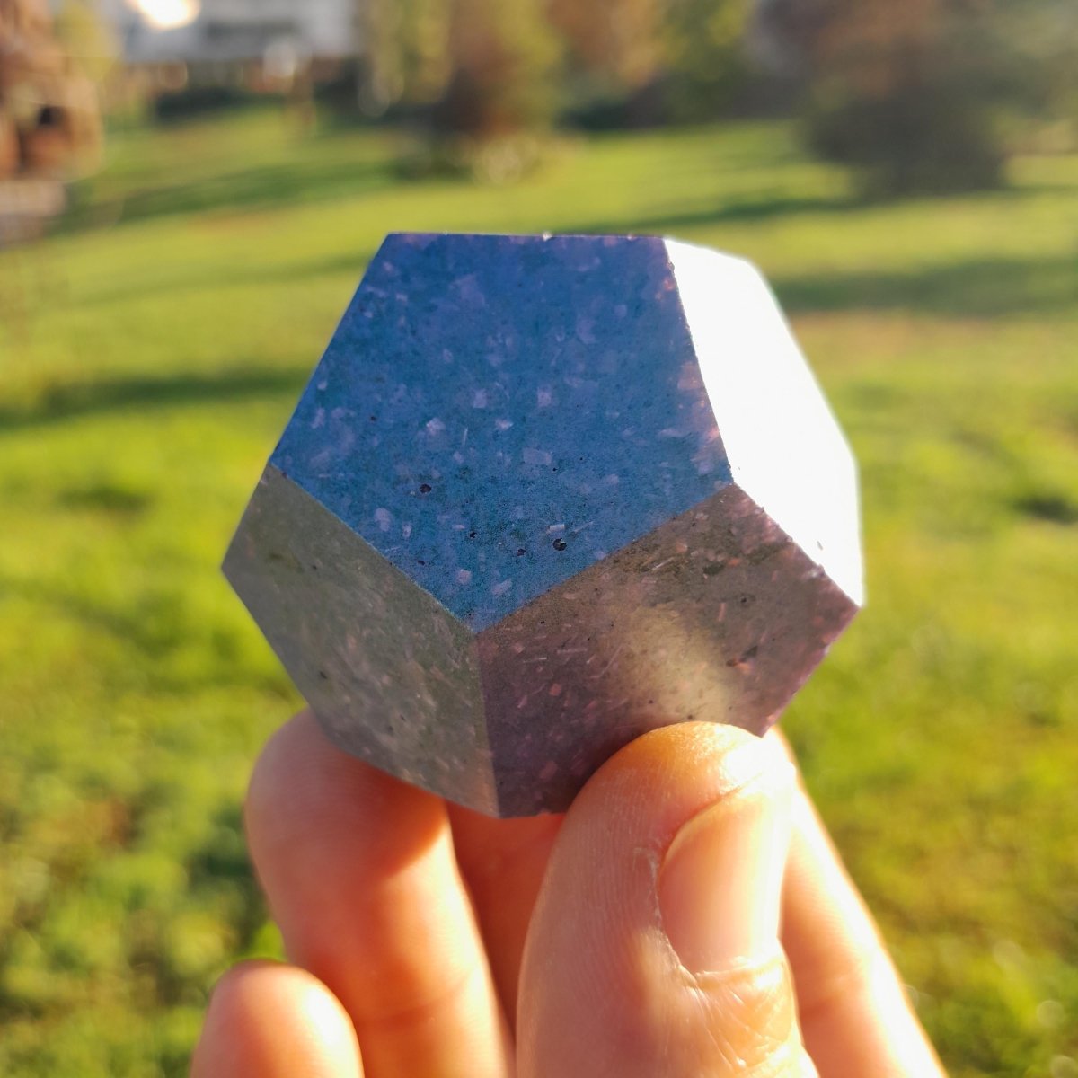 Mini Dodecaedro Orgonita Violeta con Pigmentos de Mica - Mundo Orgon