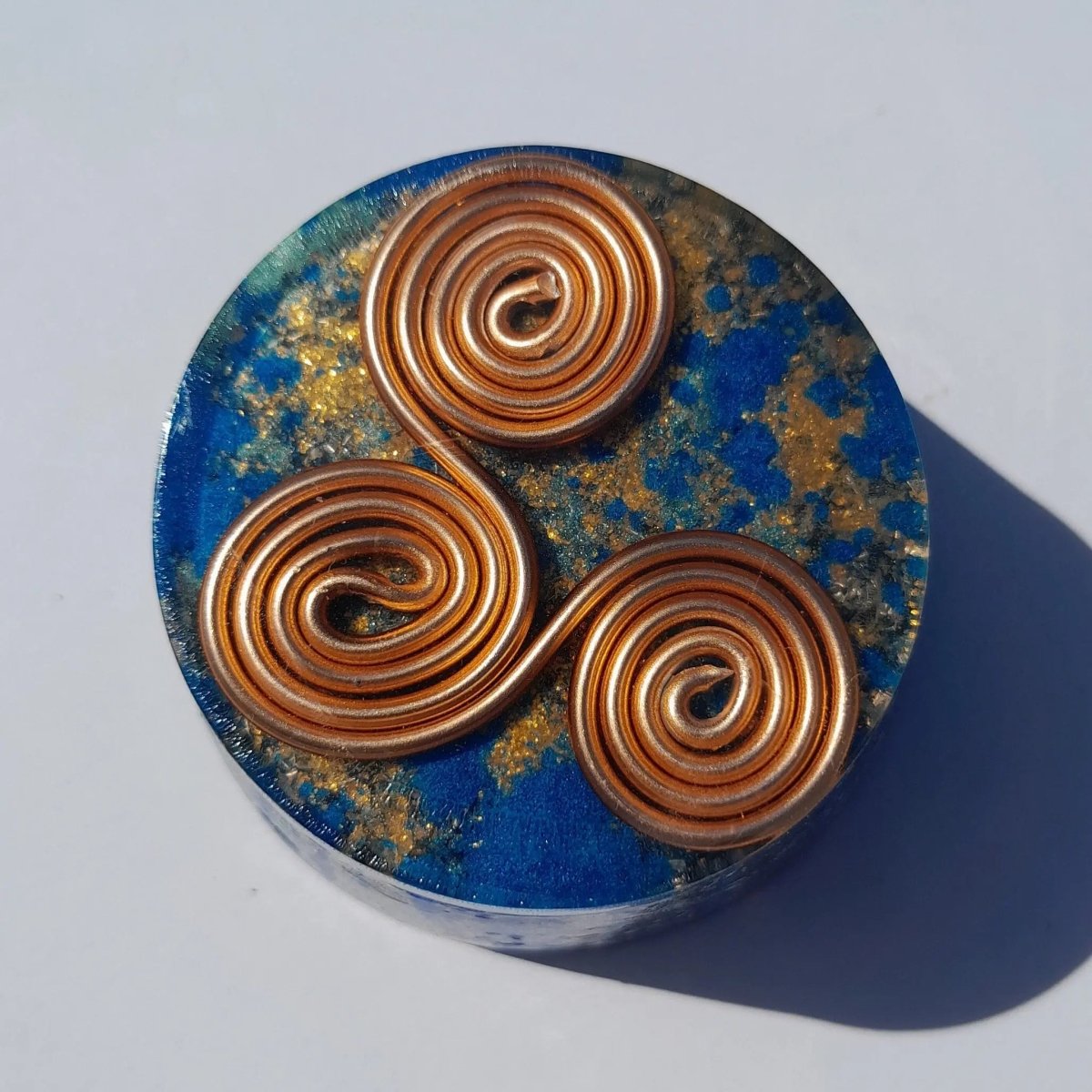 Orgonita Azul Triskel Celta - Mundo Orgon