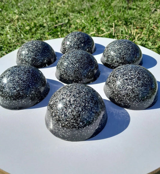 Orgonita Semiesfera con Shunguita - Mundo Orgon