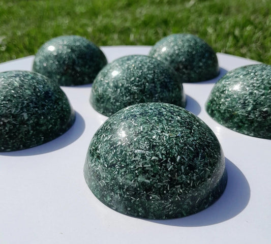 Orgonita Semiesfera Verde - Mundo Orgon