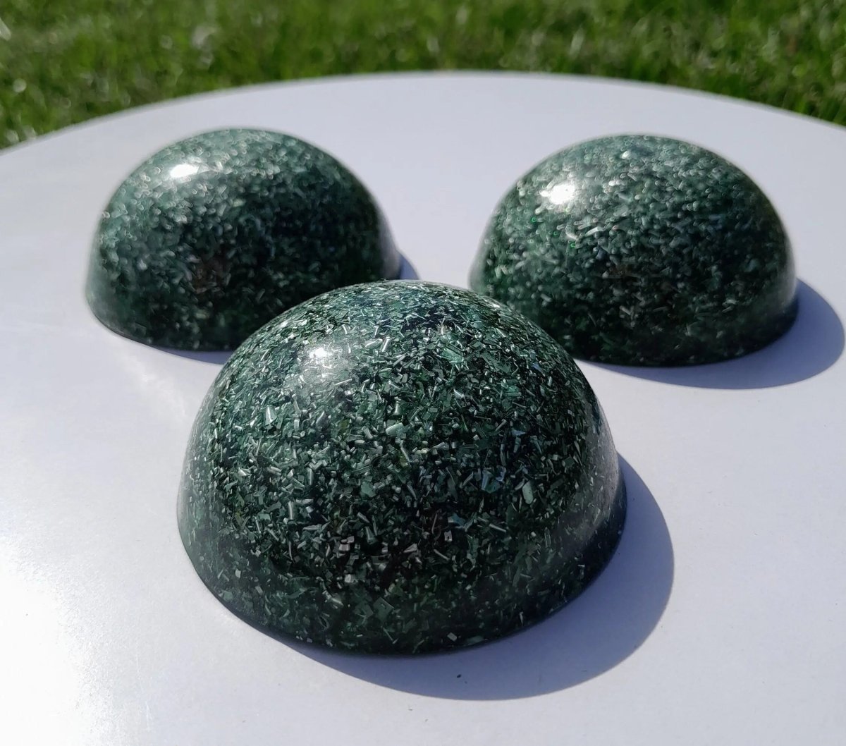 Orgonita Semiesfera Verde - Mundo Orgon