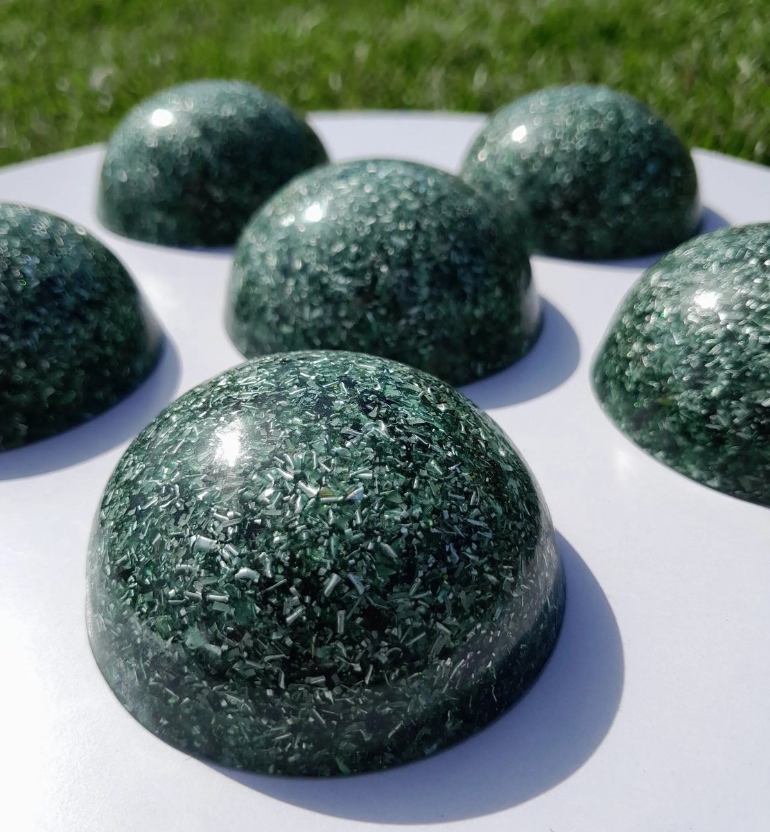 Orgonita Semiesfera Verde - Mundo Orgon