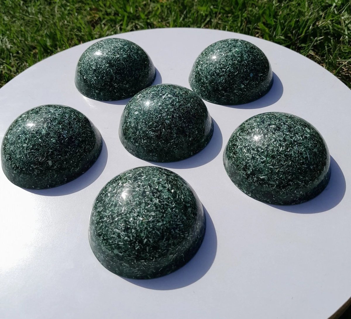 Orgonita Semiesfera Verde - Mundo Orgon