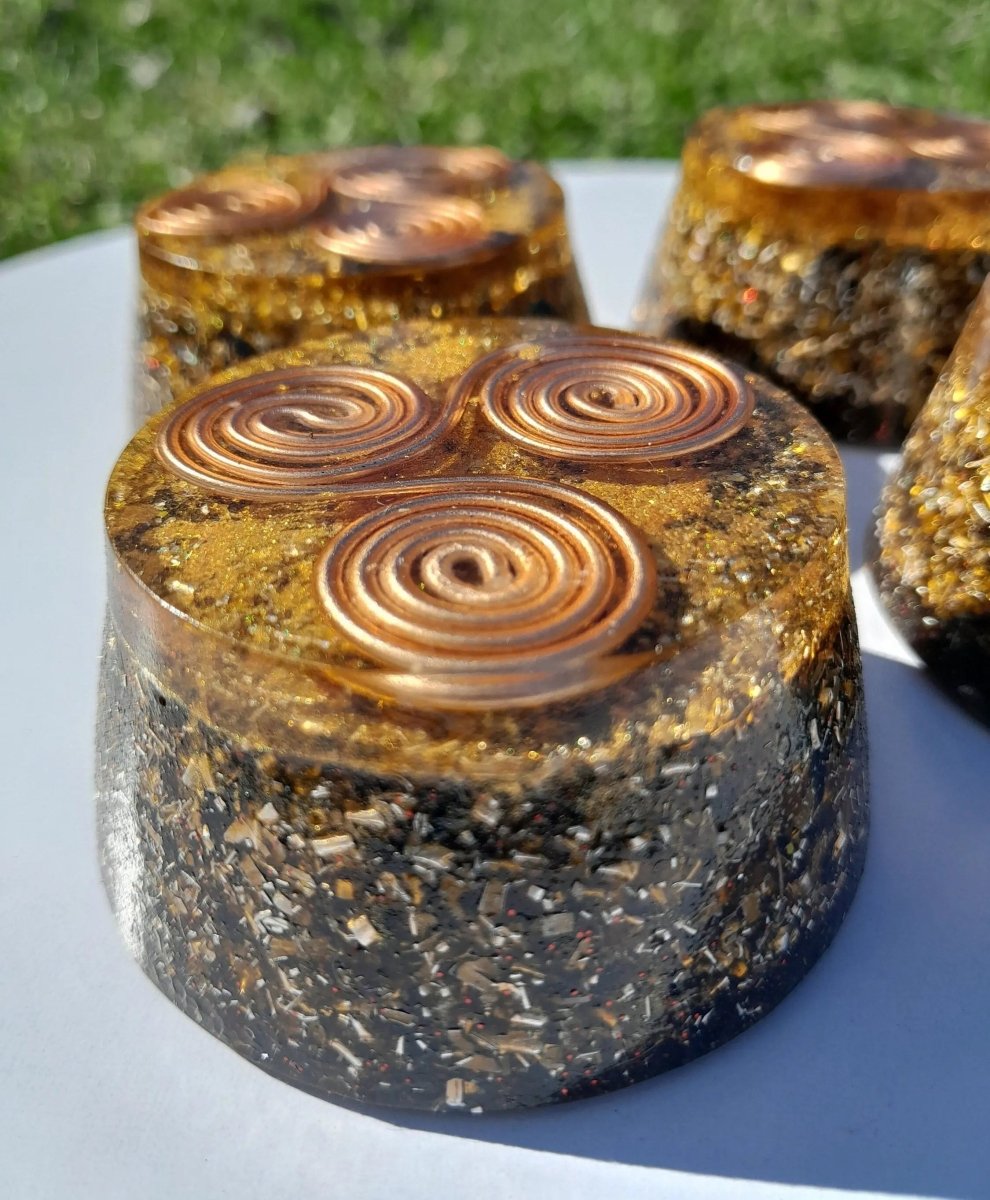 Orgonita Triskel Celta - Protección 5G - Transmutador Energía - Mundo Orgon