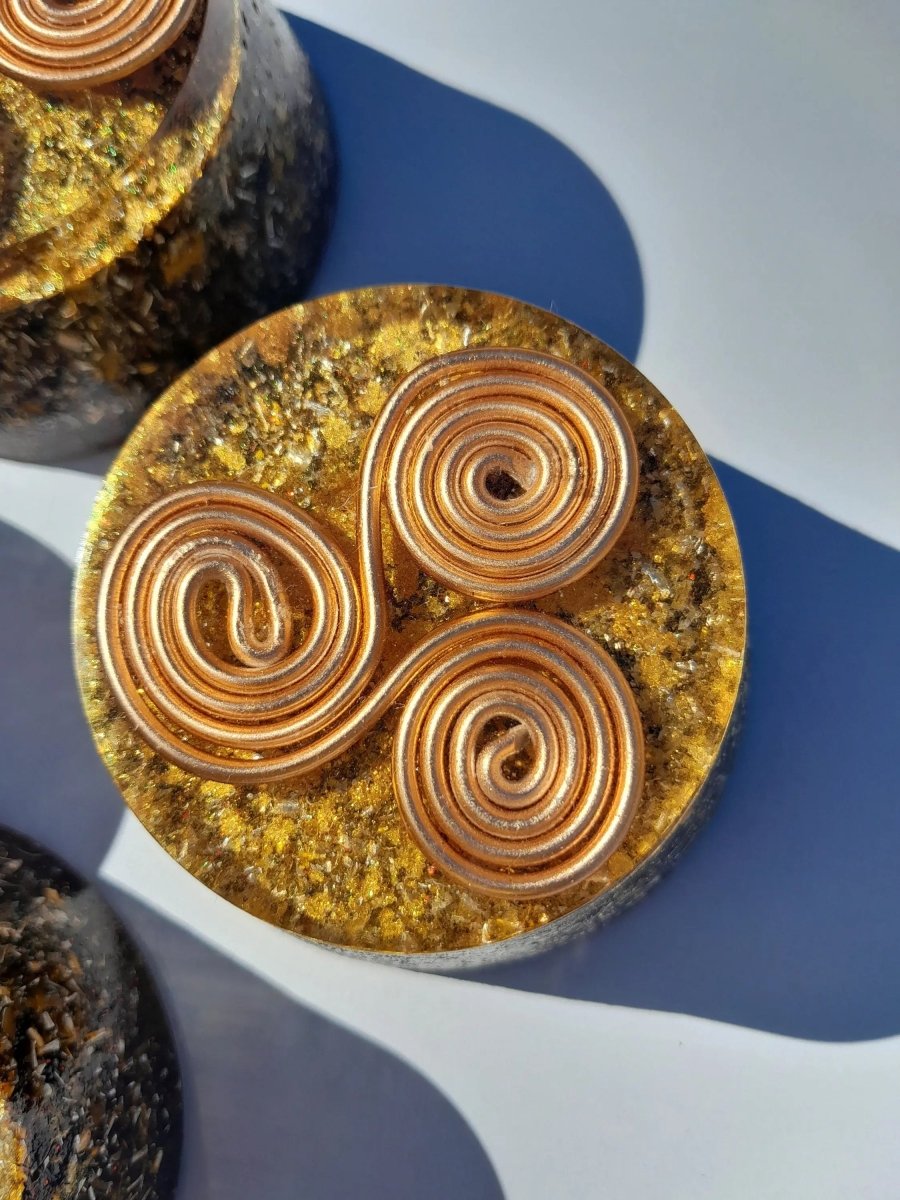 Orgonita Triskel Celta - Protección 5G - Transmutador Energía - Mundo Orgon