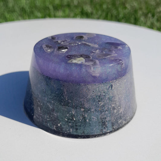 Orgonita Violeta con Chips de Amatista - Edición Especial - Mundo Orgon