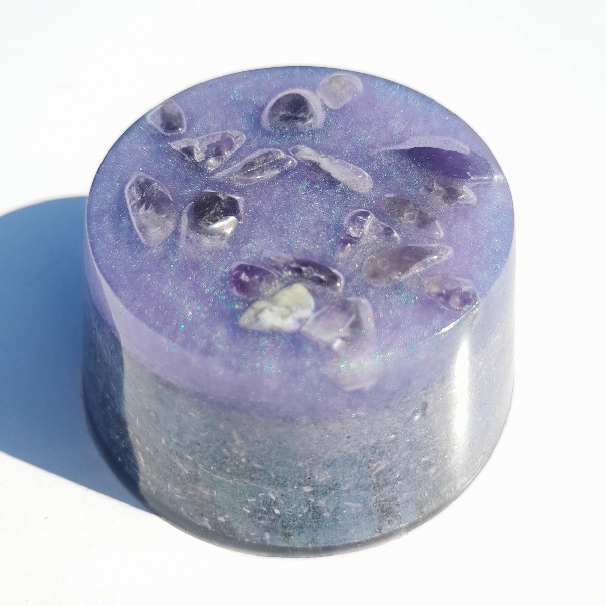 Orgonita Violeta con Chips de Amatista - Edición Especial - Mundo Orgon