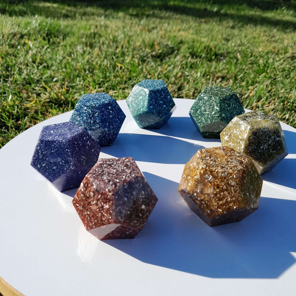 Pack 7 Chakras - 7 Mini Dodecaedros de Orgonita - Mundo Orgon