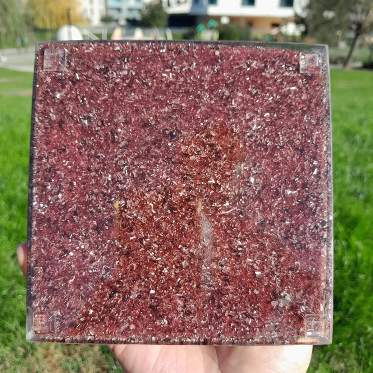 Pirámide Orgonita 7 Chakras - Flor de la Vida - 140mm de Base - Mundo Orgon