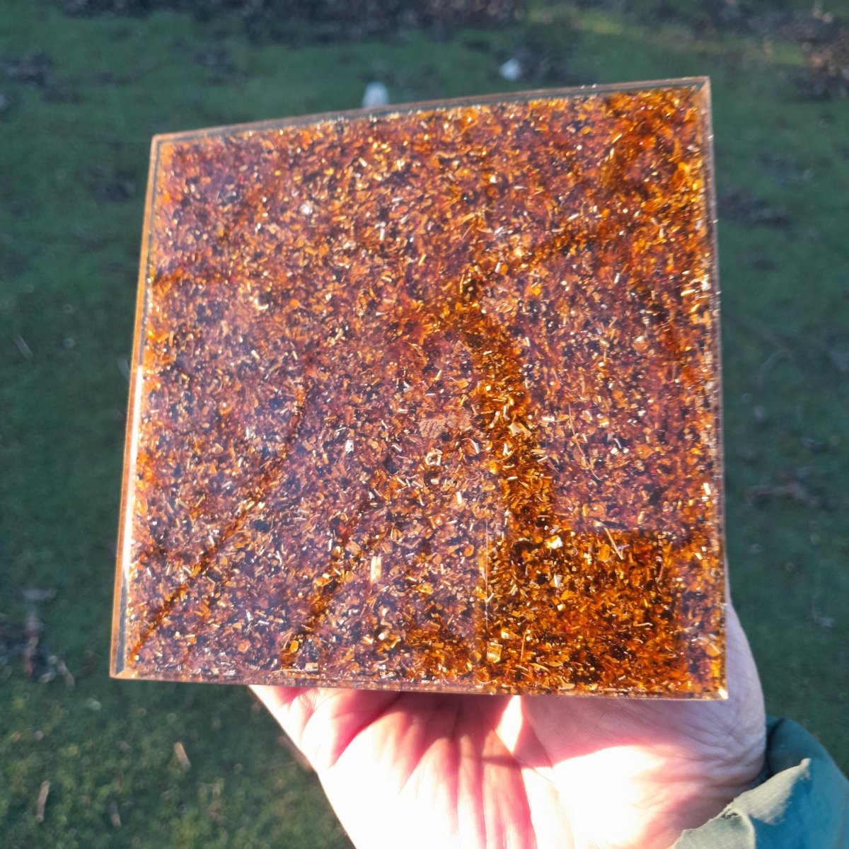 Pirámide Orgonita Cho Ku Rei Marrón 120mm - Mundo Orgon