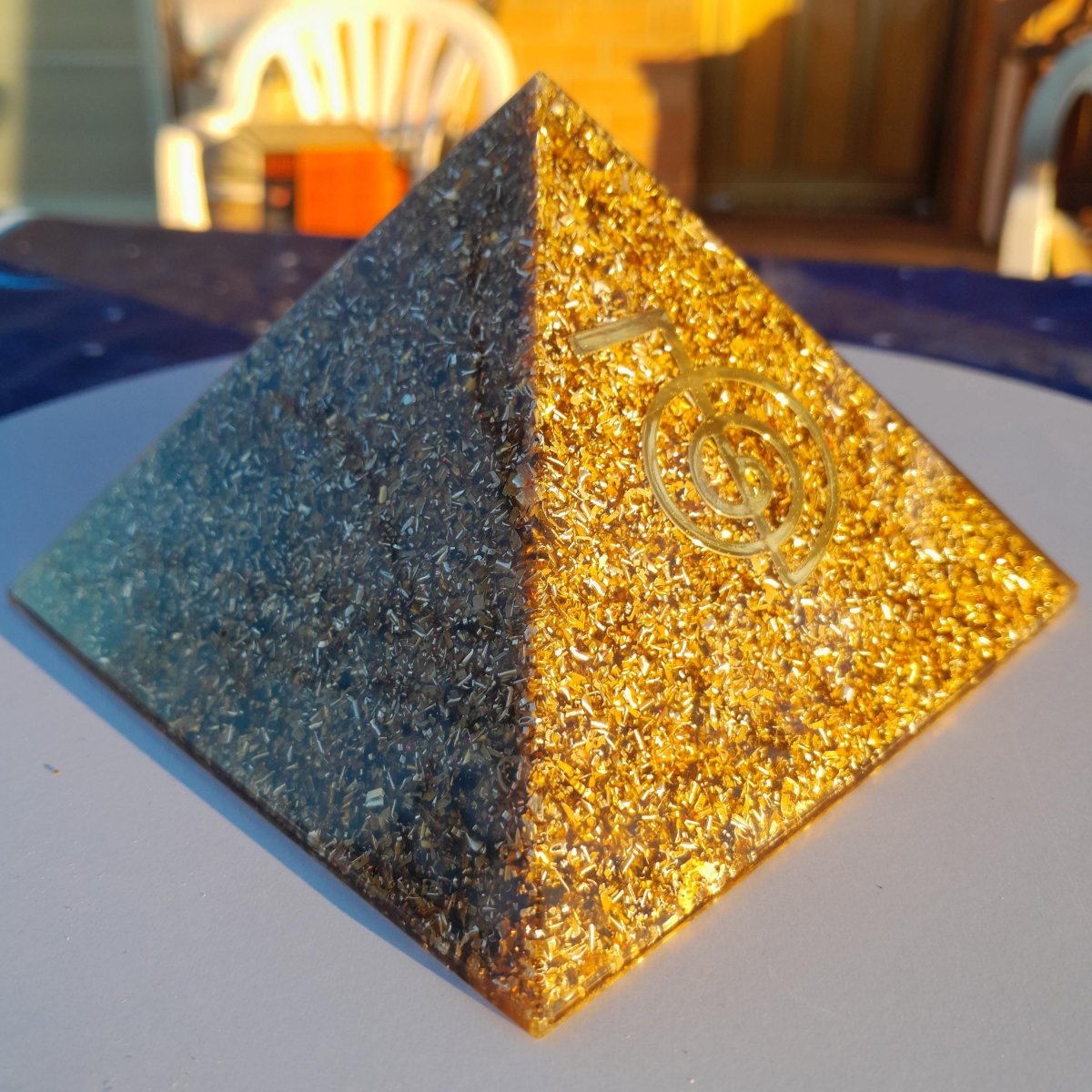 Pirámide Orgonita Cho Ku Rei Marrón 120mm - Mundo Orgon