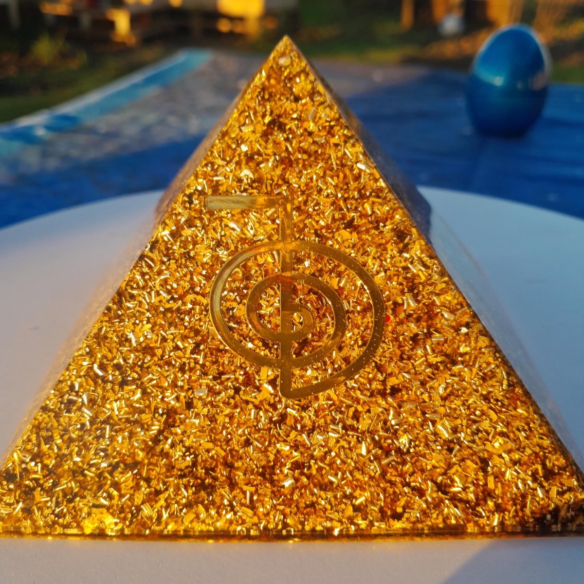 Pirámide Orgonita Cho Ku Rei Marrón 120mm - Mundo Orgon