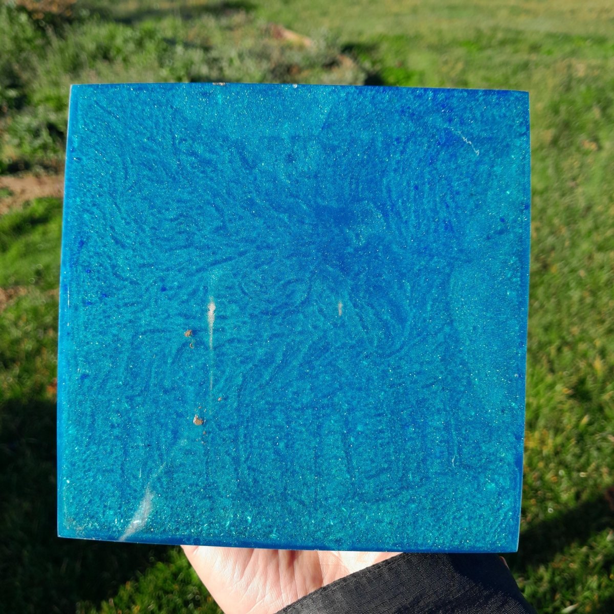 Pirámide Orgonita con Aguas Azules– 140mm - Mundo Orgon LTD