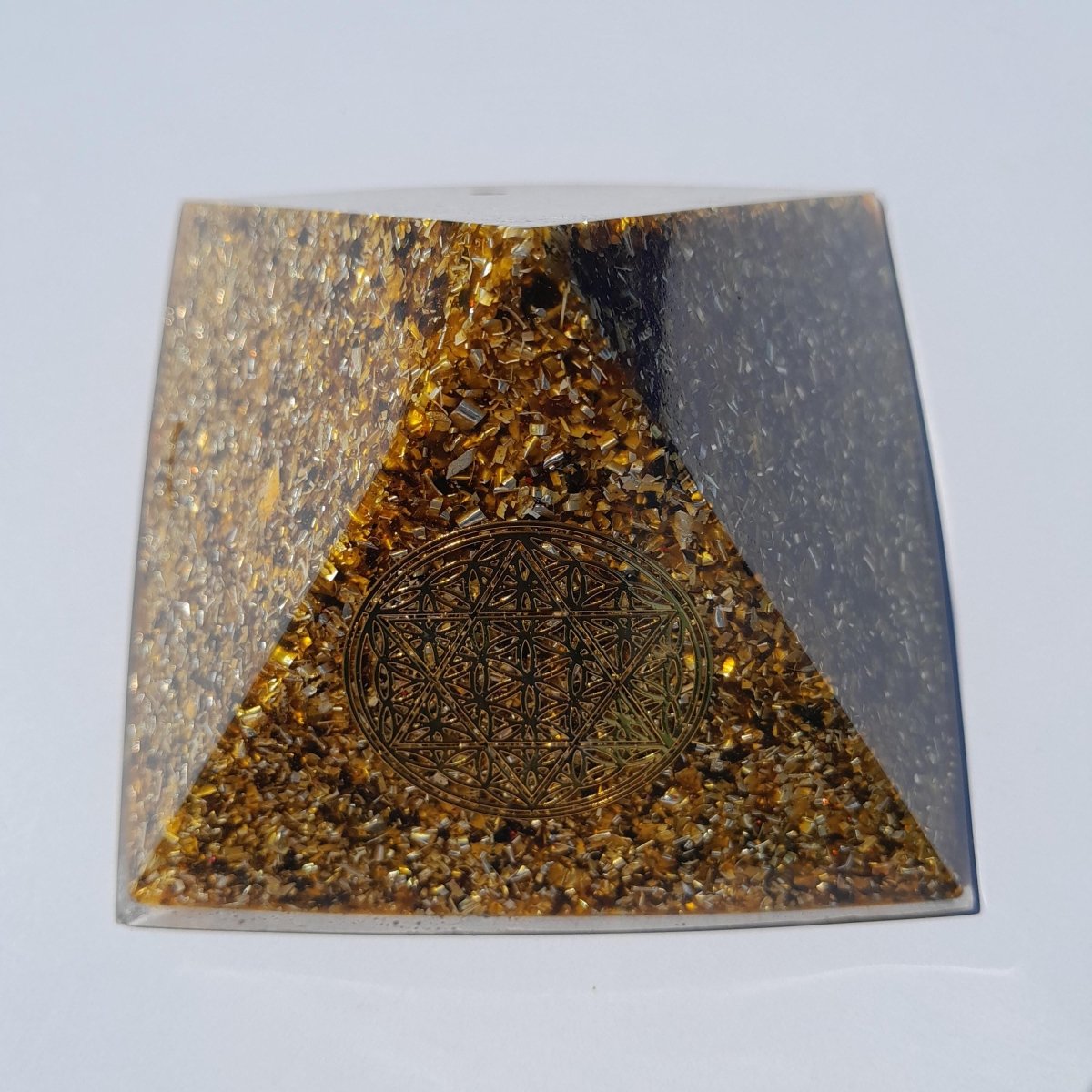 Pirámide Orgonita Flor de la Vida con Estrella de 6 Puntas - 90mm de Base - Mundo Orgon