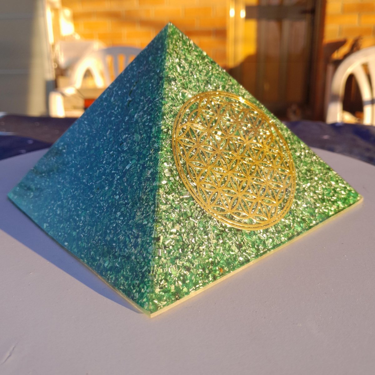 Pirámide Orgonita Flor de la Vida Verde 140 mm - Mundo Orgon