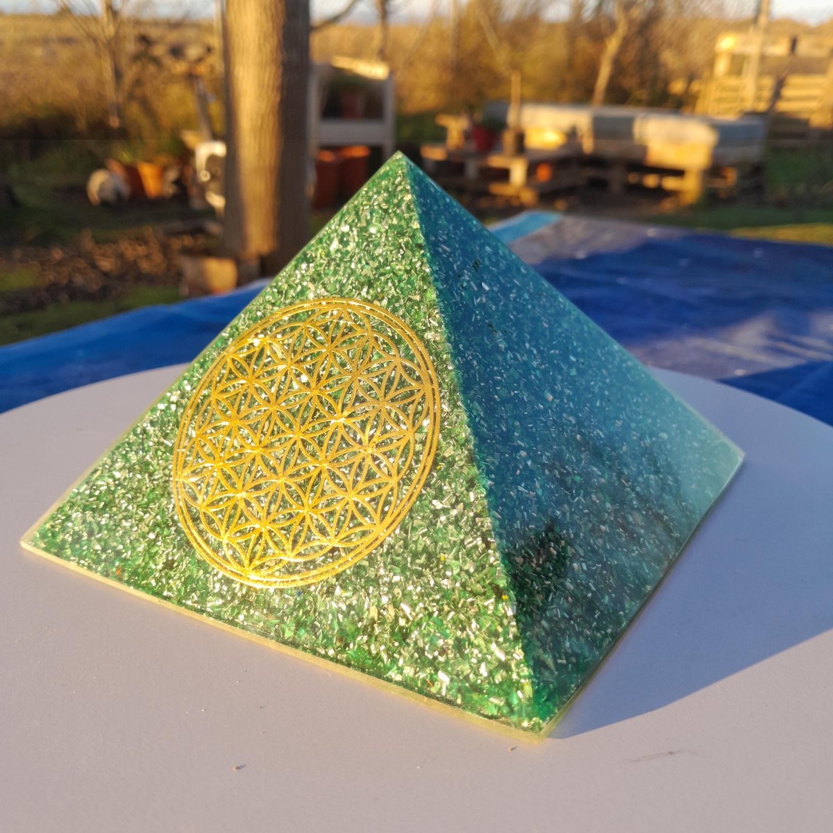 Pirámide Orgonita Flor de la Vida Verde 140 mm - Mundo Orgon