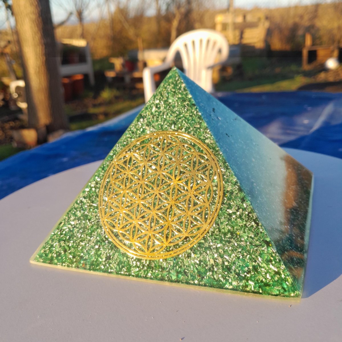 Pirámide Orgonita Flor de la Vida Verde 140 mm - Mundo Orgon