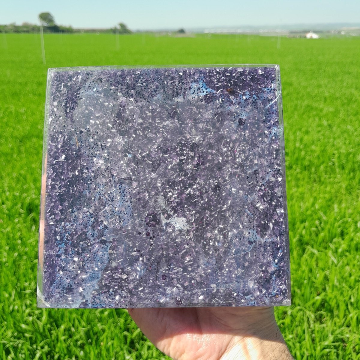 Pirámide Orgonita Flor de la Vida Violeta - 140mm de Base - Mundo Orgon