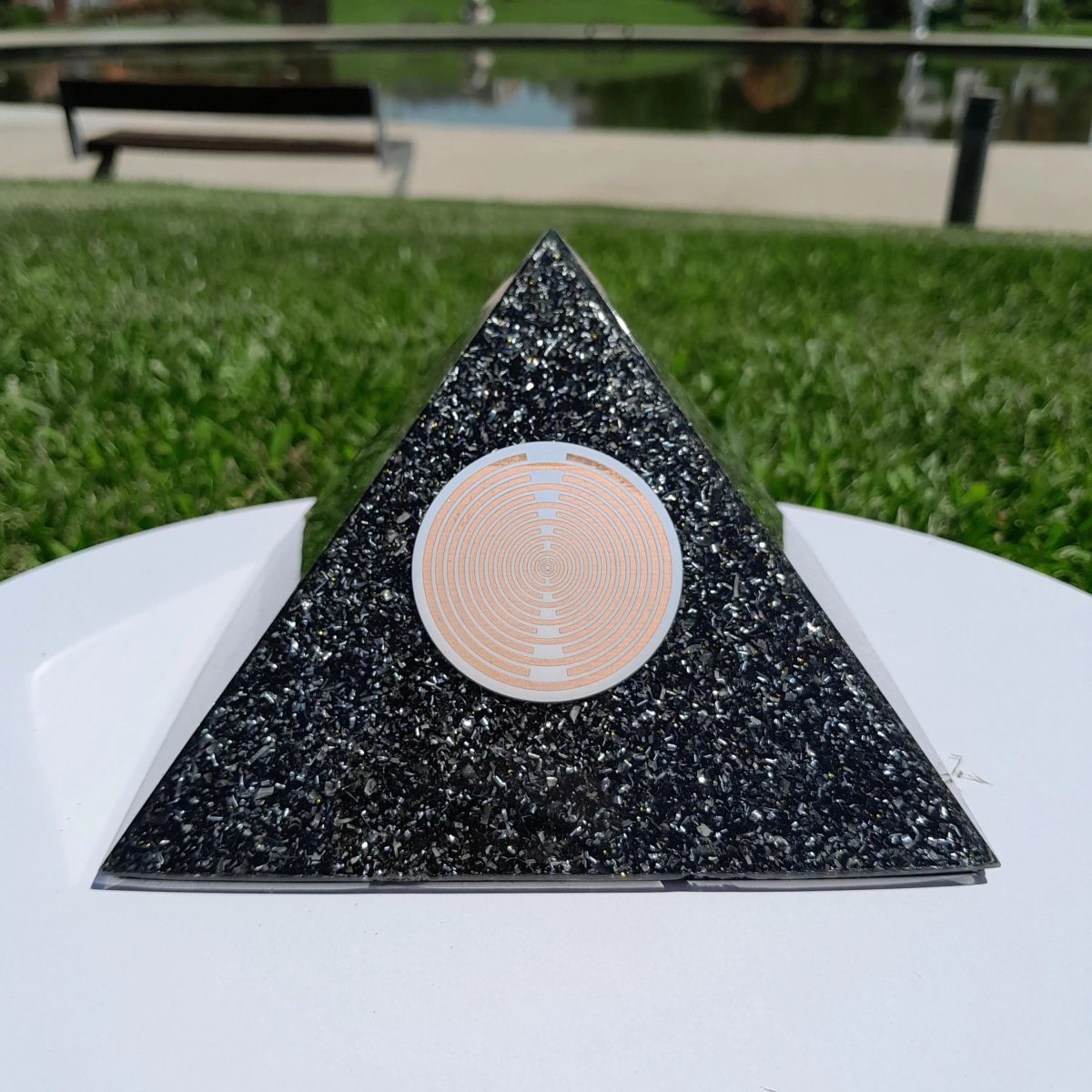 Pirámide Orgonita MWO de Lakhovsky - 140mm de Base - Mundo Orgon