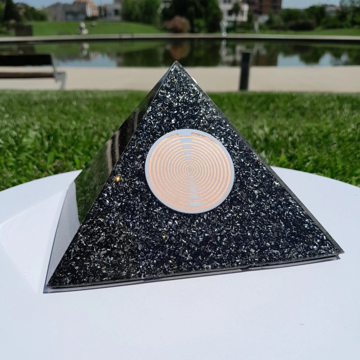 Pirámide Orgonita MWO de Lakhovsky - 140mm de Base - Mundo Orgon