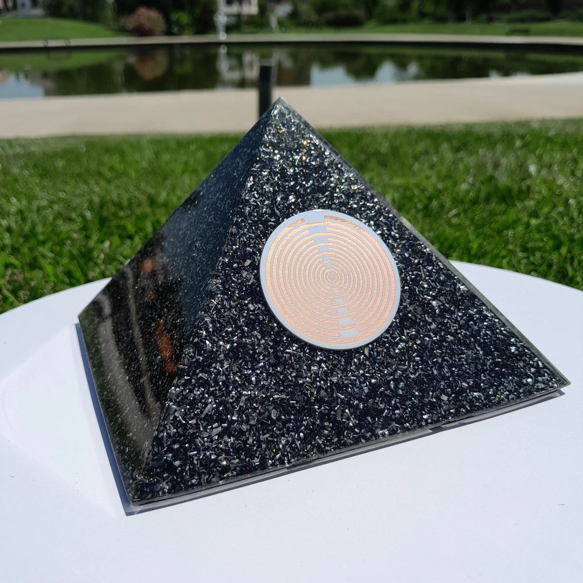 Pirámide Orgonita MWO de Lakhovsky - 140mm de Base - Mundo Orgon