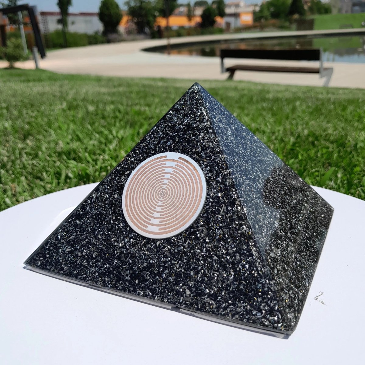 Pirámide Orgonita MWO de Lakhovsky - 140mm de Base - Mundo Orgon