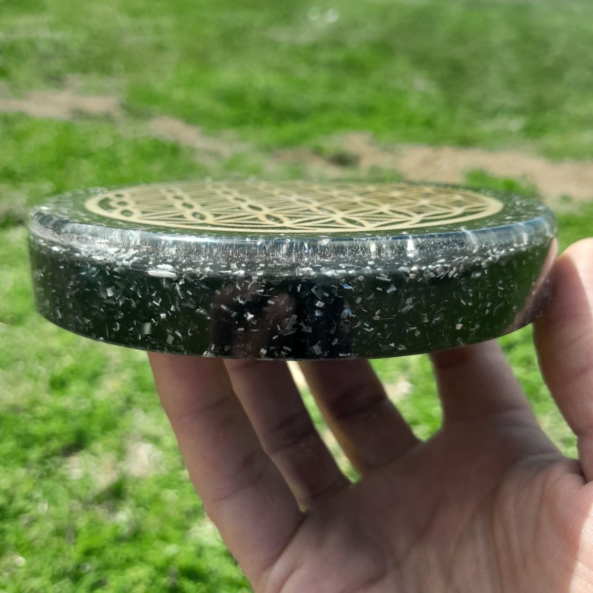 Plato de Carga de Orgón Flor de la Vida con Shungita - Mundo Orgon LTD