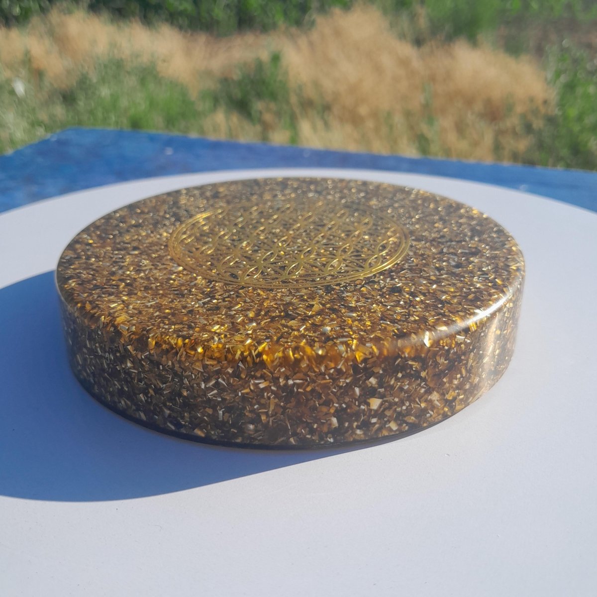 Plato de Carga Orgónica Flor de la Vida Marrón - Mundo Orgon