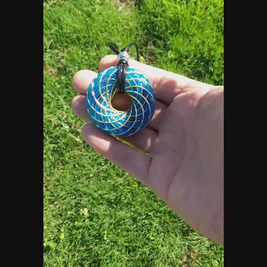 Bobina Torus Rodin con Lapislázuli- Cobre Bañado en Oro de 14K- 50mm- Generador de Ondas de Vórtice
