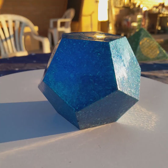 Dodecaedro de Orgonita Azul – Pieza Única Handmade de Alta Vibración
