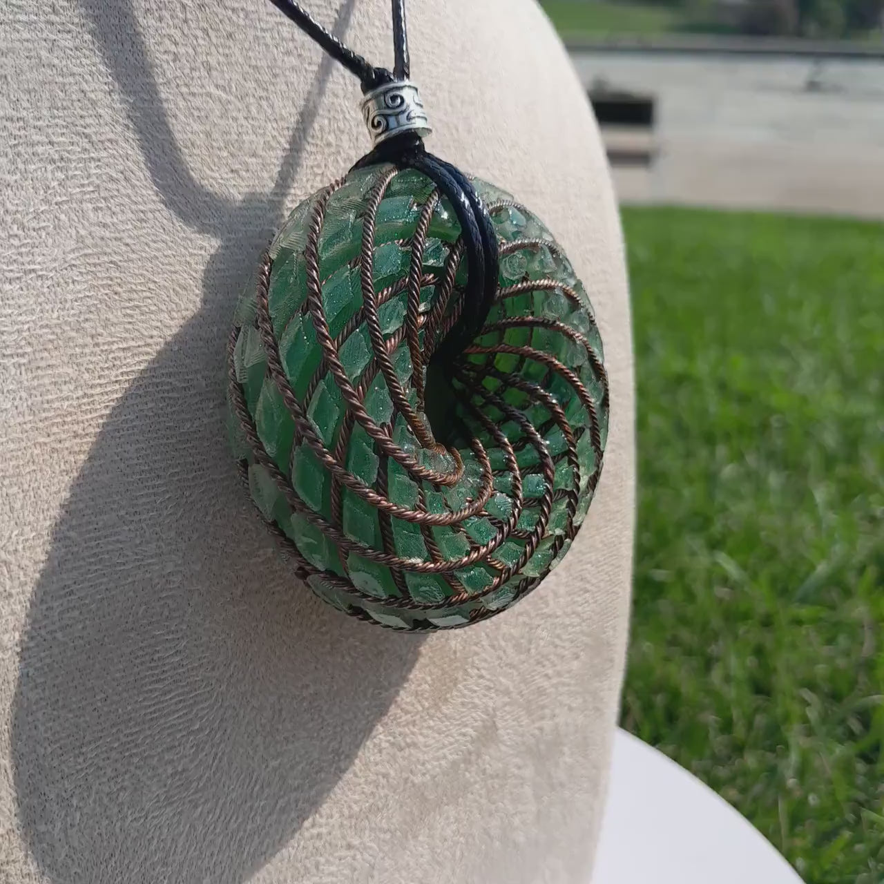 Bobina Rodin Chips de Aventurina Verde- Generador de Ondas de Vórtice- Energía Toroidal | Protección EMF | Joyería Energética Hecha a Mano